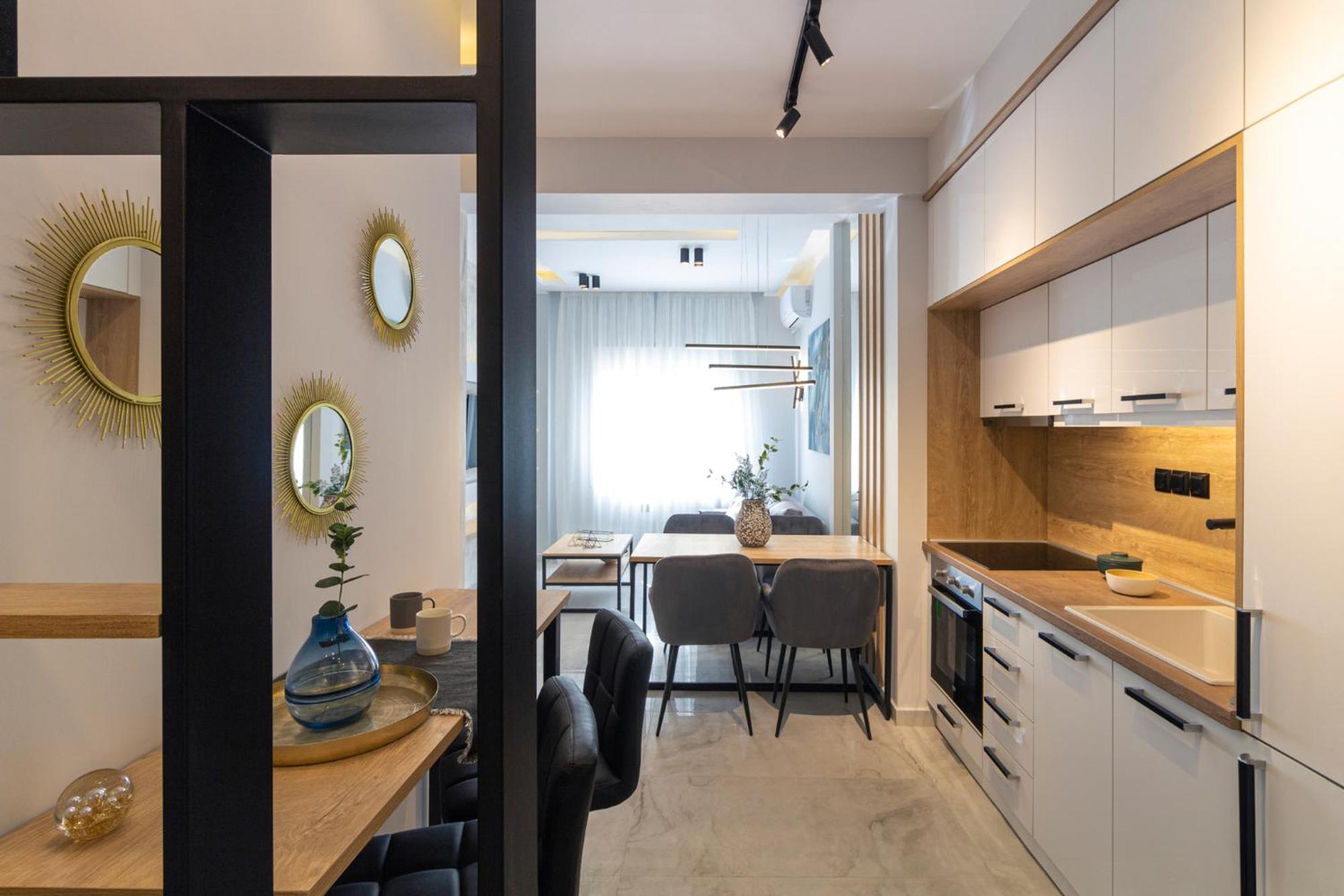 P Deluxe Suite2 Tesalonika Bagian luar foto